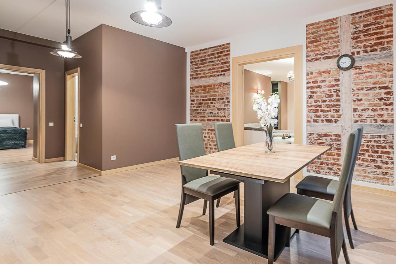Winwinstay Apartments In Heart Of Old Town รีกา ภายนอก รูปภาพ